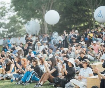 多元的艺术汇聚2023阿那亚戏剧节